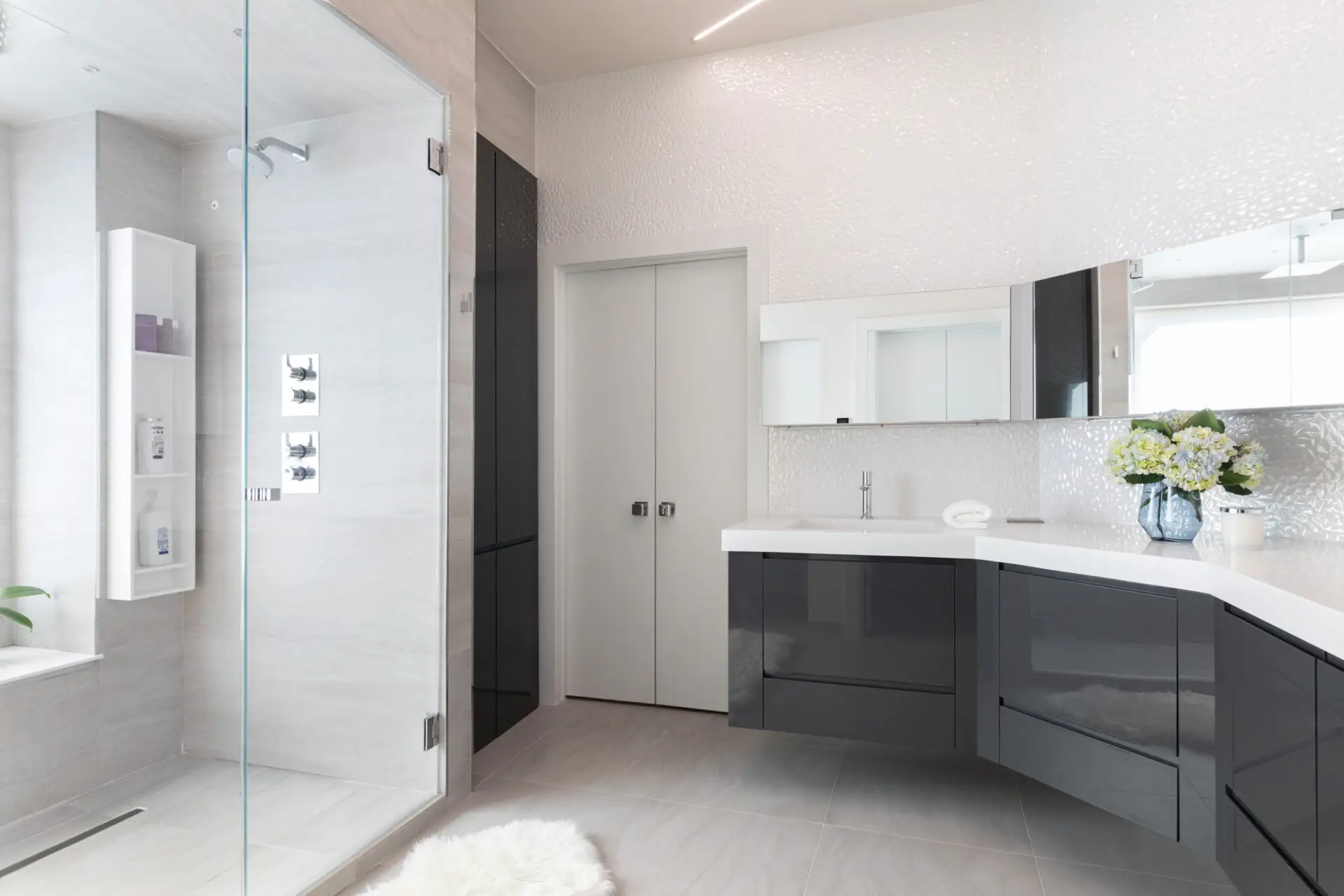 Discover how The Nielsen Collection transforms North Dallas bathrooms into luxurious, functional retreats with expert design, craftsmanship, and timeless style.